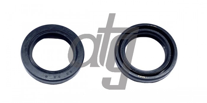 Power steering oil seal